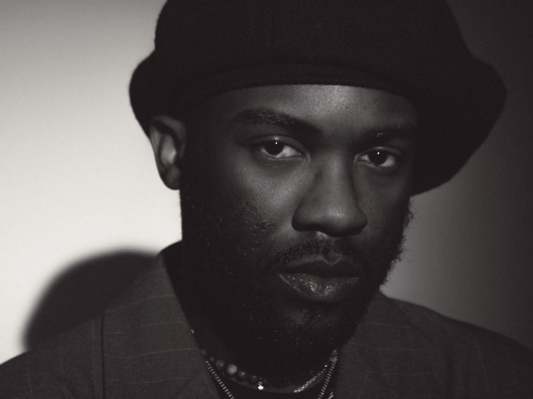 Tay Iwar Releases ‘GOLD II’